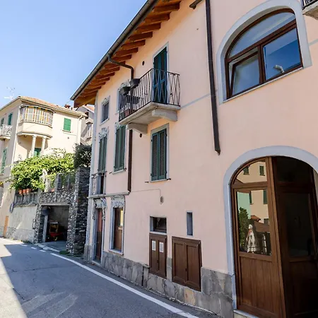 Casa Nives Maccagno